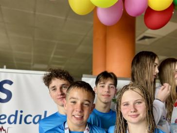 zawodnicy-ks-mariosport-z-medalami-za-udzial-w-zawodach-z-okazji-dnia-dziecka-2026jpeg.jpeg